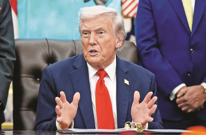 ٹرمپ کا پھر نیادعویٰ: ٹیرف کی دھمکی سے ۸؍ میں سے ۵؍ ممکنہ جنگیں رکوائیں