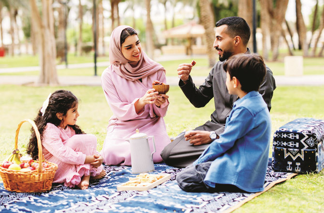 معاشرتی اقدار بیش قیمت اثاثہ ہوتی ہیں