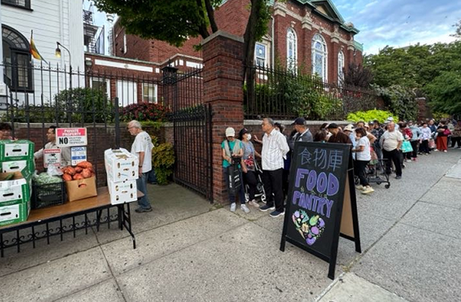 امریکہ شٹ ڈاؤن: ایس این اے پی کا فائدہ بند، خوراک تقسیم کے مراکز پر لمبی قطاریں