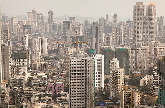 ہندوستان آئندہ دو سال تک جی ۲۰؍ گروپ میں سب سے تیزی سے ترقی کرنے والی معیشت رہے گا : رپورٹ  