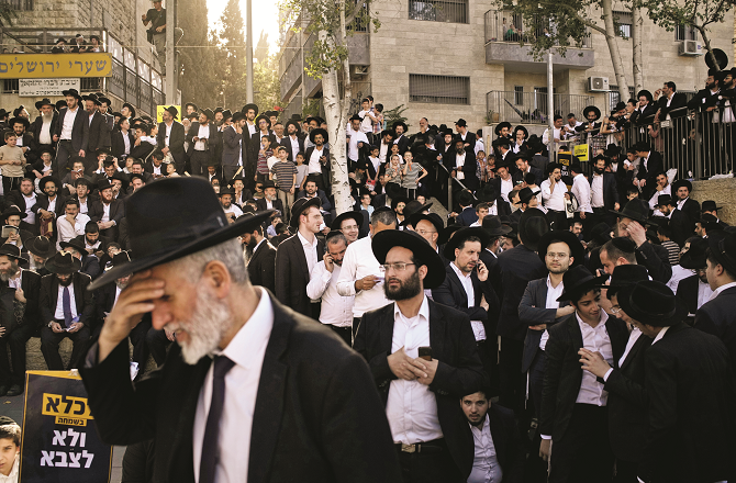 اسرائیلی فوج میں جبری بھرتی کے خلاف لاکھوں افراد سڑکوں پر اترے