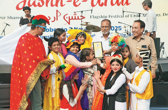 اردو اکادمی دہلی کے زیر اہتمام چارروزہ ’’جشنِ اردو‘‘ کامیابی کے ساتھ اختتام کو پہنچا