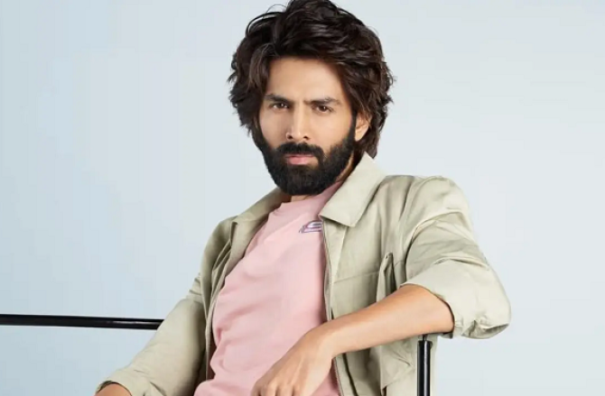 کارتک آرین نوجوانوں کے پسندیدہ اداکار بن گئے ہیں