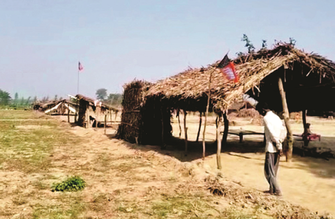 لکھیم پور کی دھورہرہ تحصیل میں شہ زوروں نےاقلیتوں کی زمین پر قبضہ کرکےبی جے پی کا جھنڈا لگا دیا