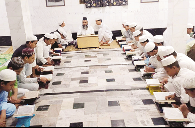 حکومت کی مدرسہ ماڈرنائزیشن اسکیم کے تحت ۱۰؍ لاکھ روپے کی گرانٹ 