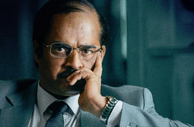 فلم ’’دُھرندھر ‘‘ میں آر مادھون کا پہلا لُک جاری، شناخت  مشکل ہے