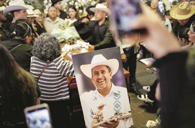 میکسیکو : منشیات فروشوں کی مخالفت کرنیوالے میئر کا قتل