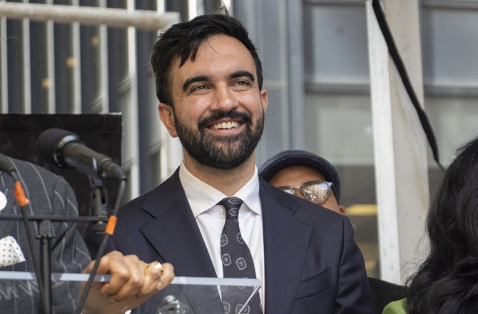 نیونیارک میئر انتخابات: ۲۶؍ارب پتیوں کی ممدانی کے خلاف مہم، دو ارب پتی حمایت میں