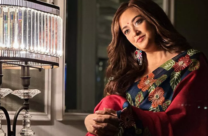 مونالی ٹھاکر کا دھرمیندر کو دل چھو لینے والا خراج عقیدت