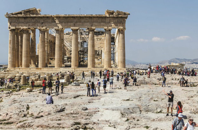 ’کارواں کے دِل سے احساس ِ زیاں جاتا رہا!‘