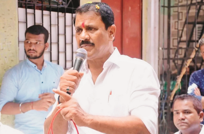 ’’مراٹھی میری ماں ہے اور ہندی میری مائوسی، ماں مرجائے تو چلے گا مائوسی نہیں مرنی چاہئے‘‘ 