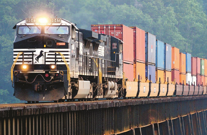 مال برداری کی وجہ سے ریلوے کی آمدنی میں اضافہ