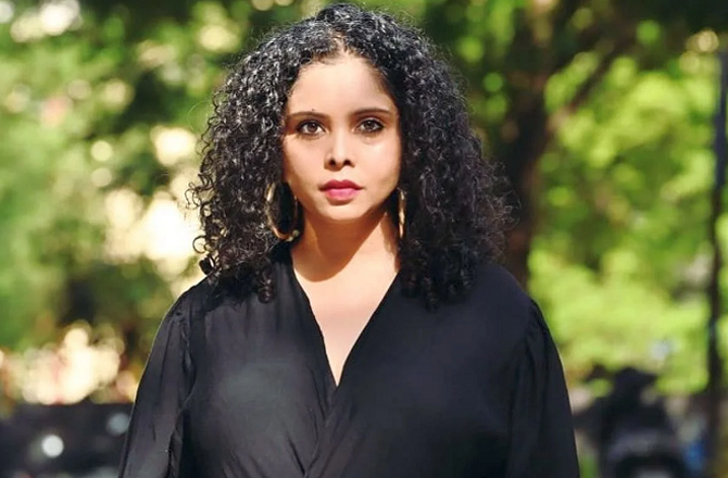 رعنا ایوب اور ان کے والد کو جان سے مارنے کی دھمکیاں : سی پی جے کا تحفظ کا مطالبہ