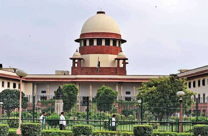 سپریم کورٹ کا ملٹی پلیکس میں کھانے پینے کی مہنگی اشیاء پر سخت ردِعمل