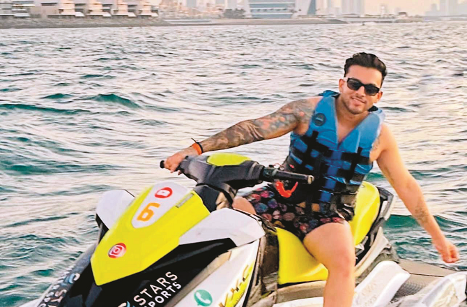 گرل فرینڈ کے پیسوں سے کروڑ پتی بننے کی کوشش ناکام!