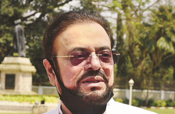 ابوعاصم اعظمی کے ہندی میں بات کرنے پر تنازع، ایم این ایس نے دھمکی دی