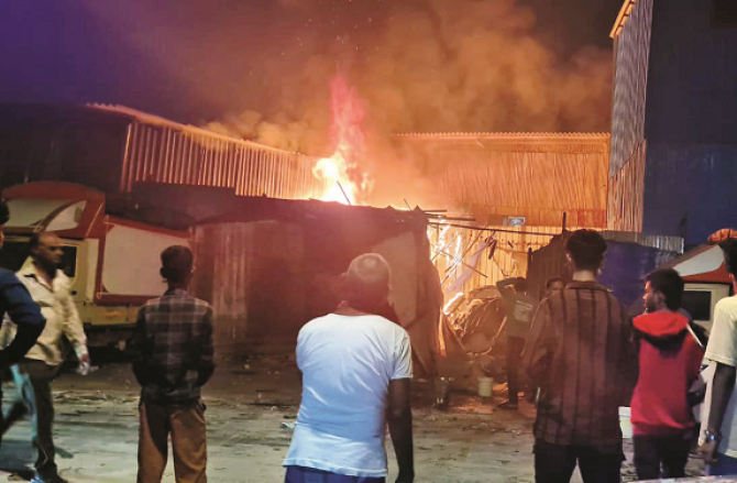 ممبئی اور تھانے میں پٹاخوں سے آتشزدگی کے واقعات، کوئی جانی نقصان نہیں ہوا