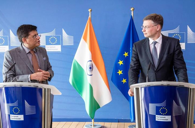 ہندوستان اور یورپی یونین آزاد تجارتی مذاکرات کے لئے  یورپی یونین  کی ٹیم  کا دورۂ ہند  