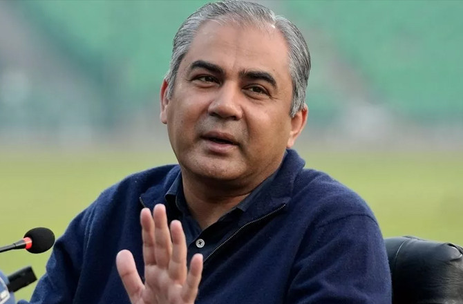 بی سی سی آئی نے محسن نقوی کو خبردار کیا:ایشیا کپ ٹرافی ہندوستان  کے حوالے  کرنے کا انتباہ دیا 