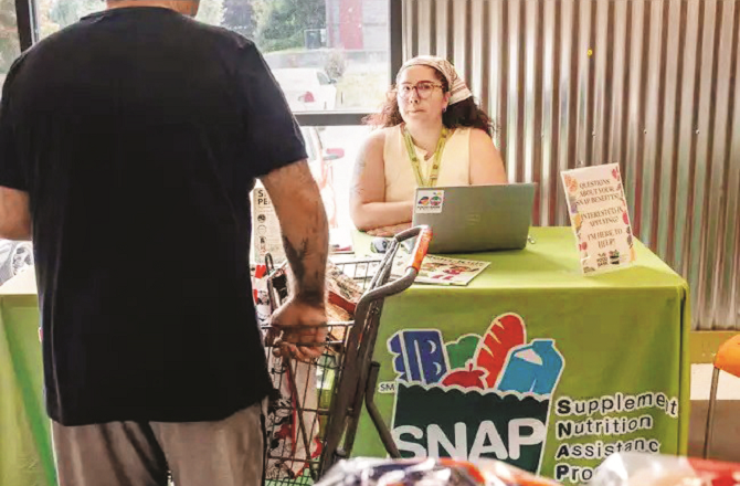 شٹ ڈاؤن کے باعث۴؍ کروڑ امریکیوں کو خوراک کی امداد سے محروم ہونے کا خطرہ