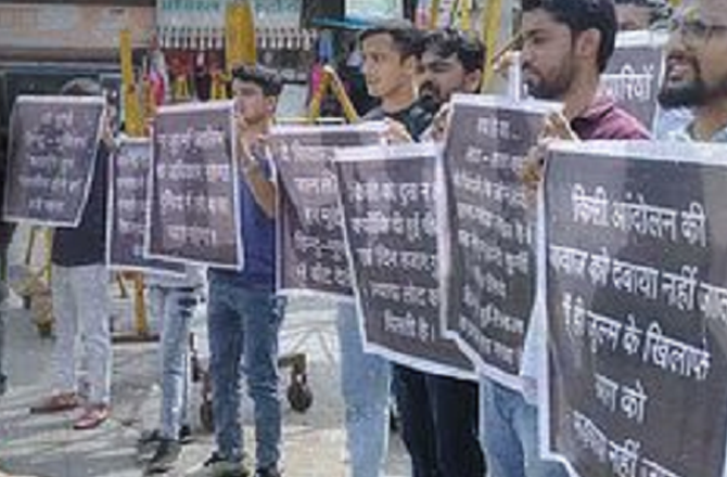 اندور: بی جے پی ایم ایل اے کے بیٹے کےنفرتی فرمان کے خلاف احتجاج, ہندو بھی شامل