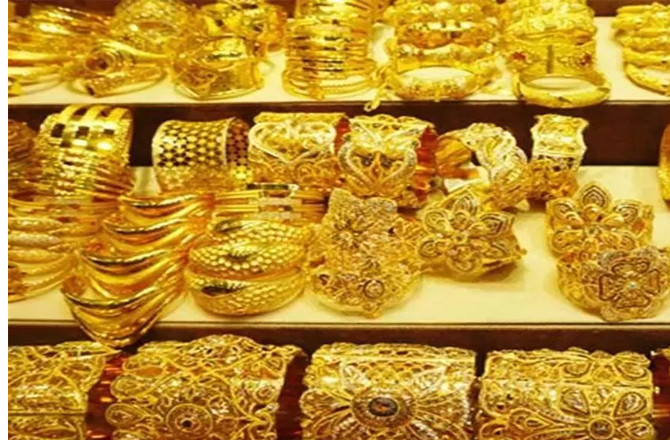 زیورات کی مانگ میں۱۴؍  فیصد کمی، پھر سونے کی قیمت آسمان پر کیسے پہنچی؟ 
