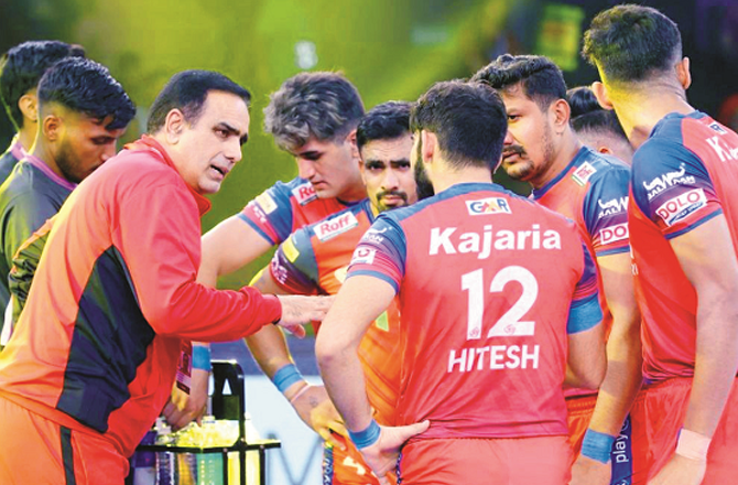پی کے ایل: جے پور لیگ کے آخری میچ میں آج یوپی یودّھا  اوربنگلورو بلز مدمقابل