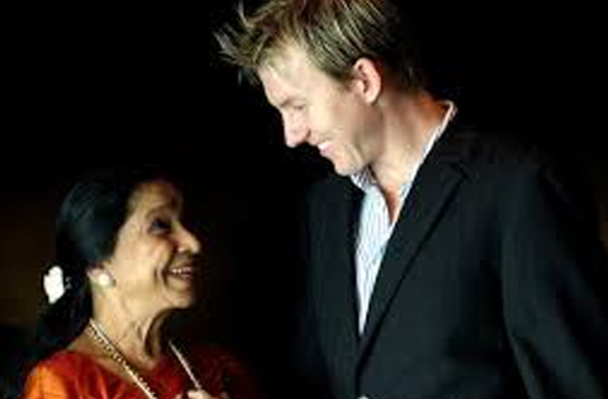 جب آشا بھوسلے  اوربریٹ لی کی جوڑی نے کرکٹ اور موسیقی کے شائقین کو مسحور کر دیا تھا 