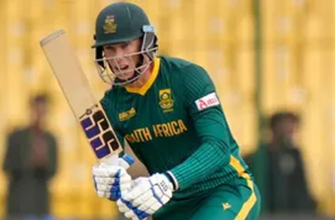 راسی وین ڈر ڈوسن نے بین الاقوامی کرکٹ سے ریٹائرمنٹ کا اعلان کر دیا 