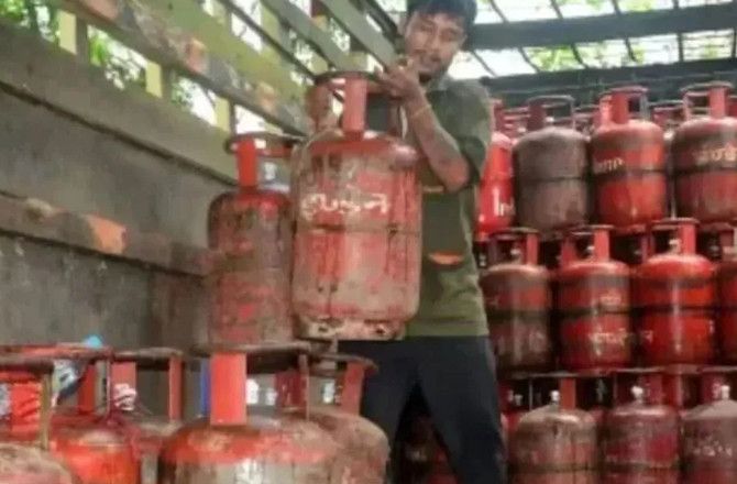 ایران جنگ:کمرشیل ایل پی جی کی قیمتوں میں۵ء۱۹۵؍ روپے کا اضافہ