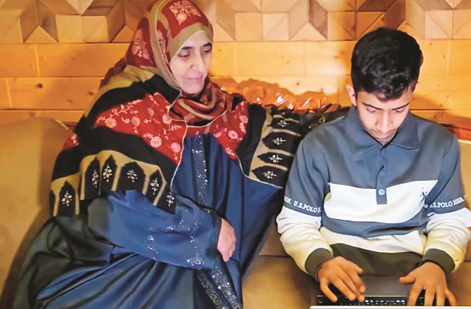 ۱۳؍سالہ عزیر ملک نے ۳۱؍موبائل ایپ اور ایک ویب سائٹ ڈیولپ کی،کوڈنگ ،ڈیولپنگ کو آن لائن سیکھا 