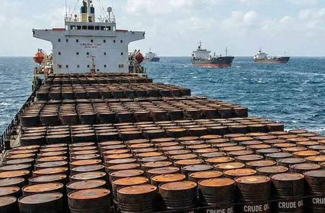 ہندوستان نے ایران کا تیل ڈالر کے بجائے یوآن میں خریدا، ادائیگی کا طریقہ کیوں بدلا؟