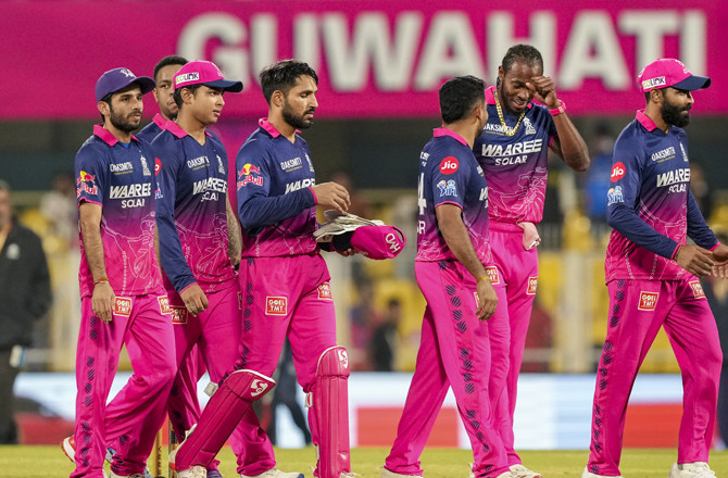 بارش سے متاثرہ مقابلے میں راجستھان نے ممبئی کو ۲۷؍ رن سے شکست دی