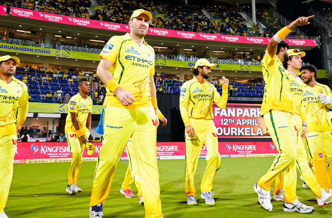 فاتح چنئی کے سامنے کولکاتا کا سخت امتحان؛ پہلی کامیابی کے لیے کے کے آر بے چین