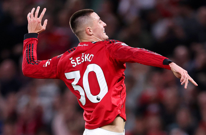 مانچسٹر یونائیٹڈ نے برینٹ فورڈ کا غرور خاک میں ملا دیا