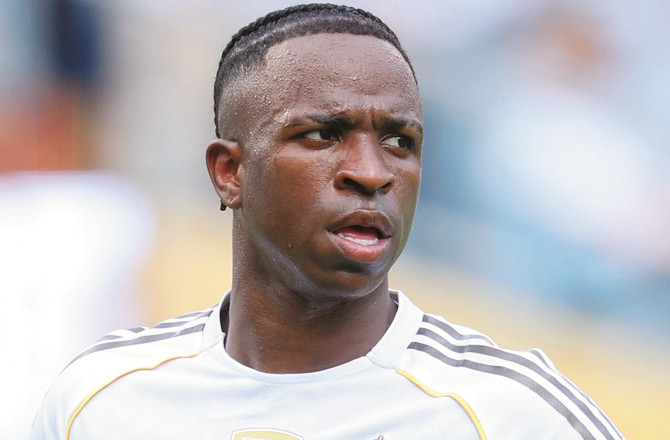 اسلامو فوبیا کیخلاف ہمیں مل کر لڑنا ہوگا،ونیسیس جونیئر کا لامین یمل کیلئے  پیغام