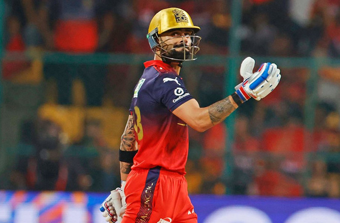 راسخ سلام کے اسپیل نے بدل دیا میچ کا نقشہ،پوائنٹس ٹیبل پر ہلچل، آر سی بی نمبر ون