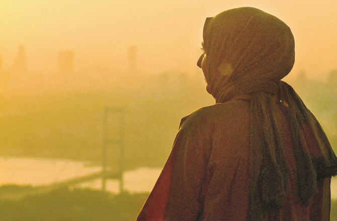 افسانہ: سناٹوں کی آواز