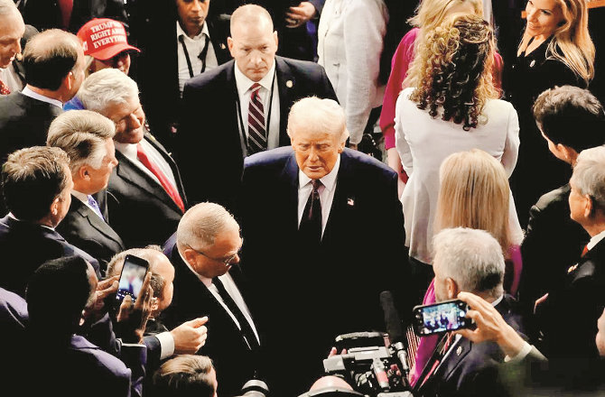 اس ہفتے اخبارات نے جنگ بندی میں مودی سرکار پر پاکستان کو اہمیت دینے پر تنقید کی