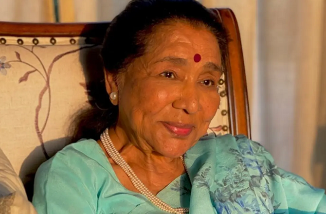 معروف گلوکارہ آشا بھوسلے کا ۹۲؍ سال کی عمر میں انتقال، ہندوستان سوگوار