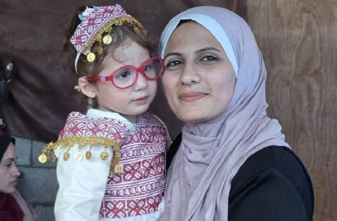 غزہ: دو سال بعد ماں اپنی نومولود بیٹی سے دوبارہ مل گئی، جذباتی مناظر