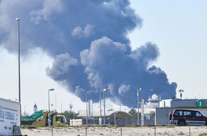 ایران جنگ: اسرائیل پر میزائل، کویت، بحرین میں ایرانی حملوں سے نقصان