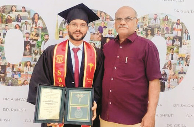 چال کے ایک کمرہ سے ایم بی بی ایس تک، ڈاکٹر عدنان انصاری کاسفرجدوجہدبھرارہا