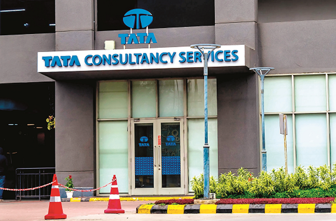 اب ٹی سی ایس میں کسی کی ملازمت نہیں جائے گی، تنخواہ بھی بڑھے گی