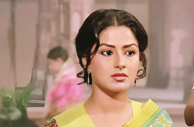 موشمی چٹرجی نے ہر کردار کو پوری شدت کے ساتھ نبھایا