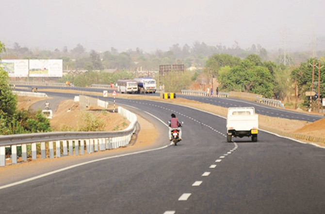 جالنہ میں اندوہناک سڑک حادثہ ، ۷؍ مزدور خواتین ہلاک ، ۶؍ زخمی