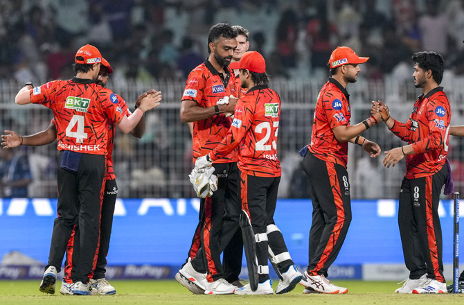 حیدرآباد کی دھماکہ خیز جیت، کولکاتا کو ۶۵؍ رن سے شکست دی