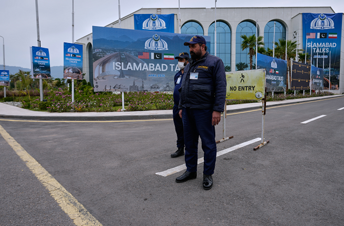 پاکستان: اسلام آباد مذاکرات شروع، لبنان میں اسرائیلی حملے