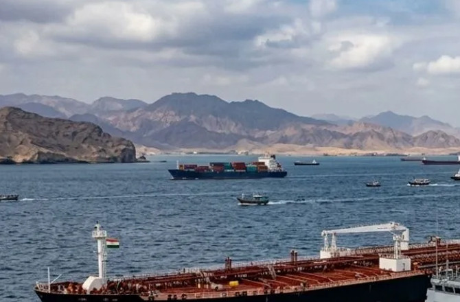 چین کا جوہری توانائی سے چلنے والا پہلا طیارہ بردار بحری جہاز تیار کرنے کا عندیہ