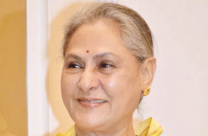 جیا بچن کسی بھی قسم کے کردار میں ڈھل جاتی ہیں